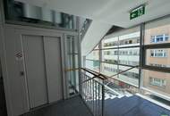 Schöne 1-Zimmer-Wohnung mit Balkon direkt an der Donau