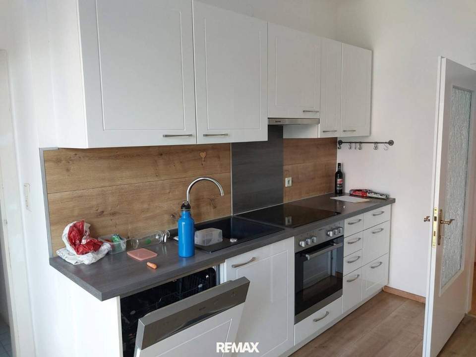 Zentrale 4-Zimmer-Wohnung mit Balkon und perfekter Infrastruktur