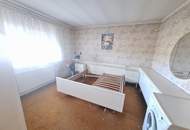 Mehrfamilienhaus in Kleinhain - zwei separate Eingänge vorhanden