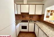 ** 2 Zimmer in ruhiger Lage mit Garagenstellplatz und Kellerabteil **