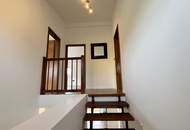 Low-energy house, very sacious with an additional office/practice or apartment of 70 m². Completely renovated in 2023. - WOHNTRAUM