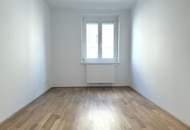 Erstbezug nach Sanierung * 3 Zimmer Wohnung mit Balkon in ruhiger Lage