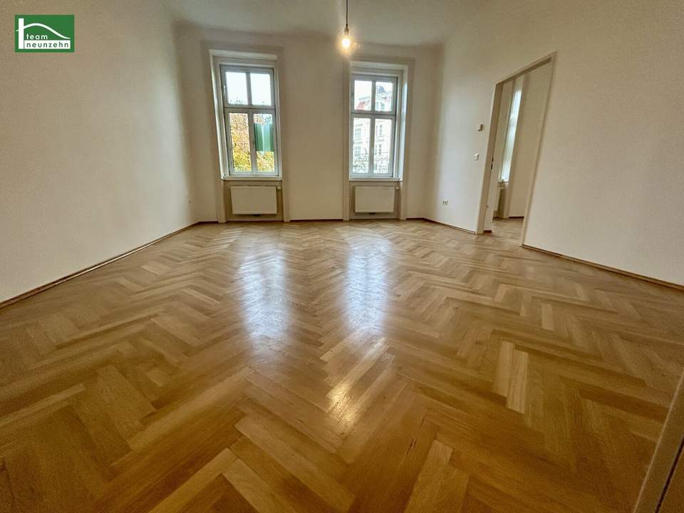 2 Zimmer-Wohnung am Fuße der Hohen Warte! Neben dem Setagayapark! Gutes Preis-Leistungs-Verhältnis! Gute Anbindung ins Stadtzentrum! Saniertes Altbau-Zinshaus!