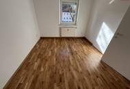 Minimaler Preis für maximalen Komfort: hochwertig sanierte Singlewohnung begeistert mit sonniger Raumaufteilung und herrlich ruhiger Grünlage am Stadtrand von Steyr!