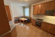 Attraktive 4-Zimmer-Wohnung mit Loggia &amp; Tiefgaragenplatz