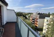 DG-Wohnung mit Balkon – Einzigartige Lage und atemberaubende Aussicht! Befristet vermietet bis 31.08.2025