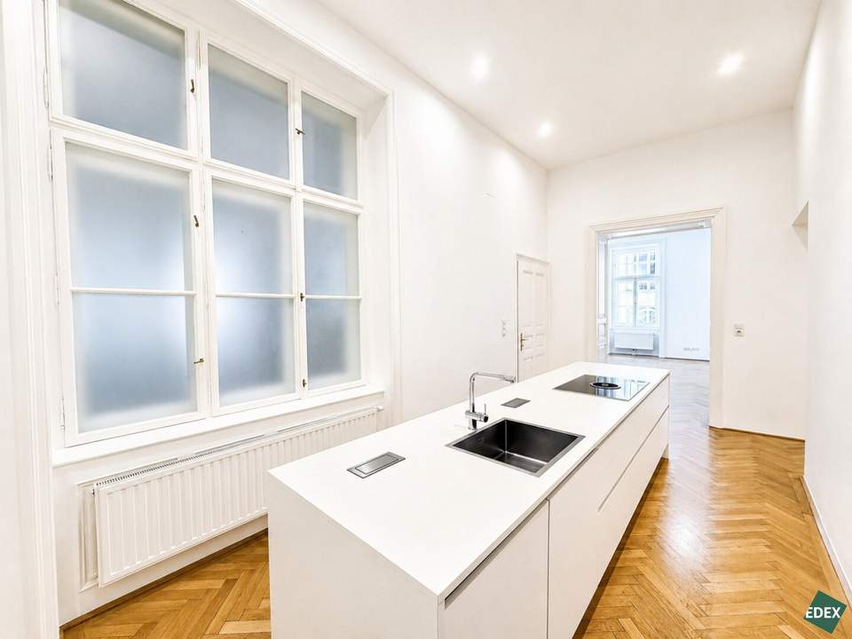 Elegante 4-Zimmer Altbauwohnung beim Palais Coburg