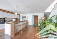 Stadtnahe High-End Villa mit unverbaubarem Naturblick & Infinity-Pool!