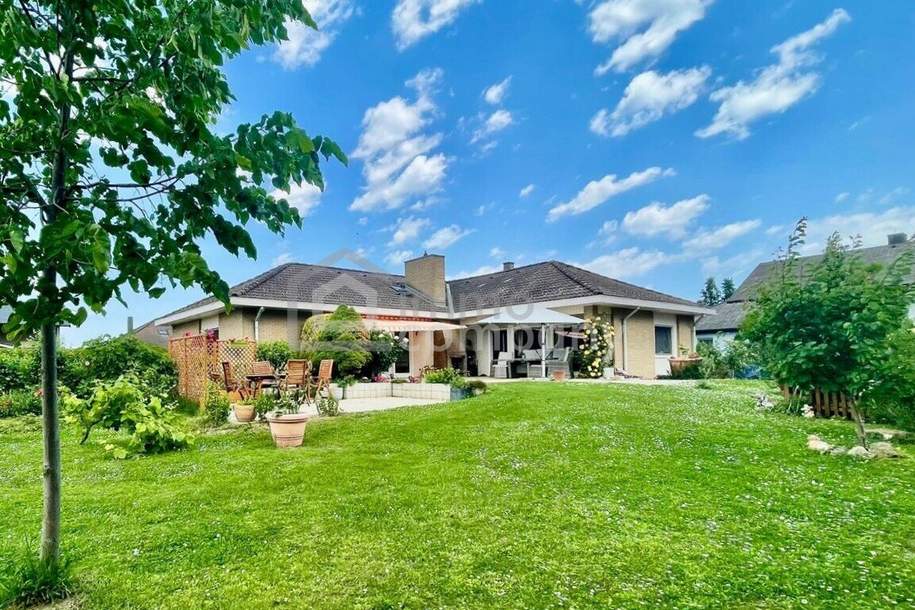 TOP Lage! Einfamilienhaus mit Doppelgarage auf großem Grundstück!, Haus-kauf, 547.000,€, 2431 Bruck an der Leitha