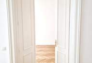 Stuck an der Decke. Gänsehaut im Herzen! 3 Zimmer und separate Küche in Bestlage in 1050 Wien! HIP und TRENDY die Gegend - Magisch schön das Altbauhaus - Ein MUST HAVE die Wohnung! TOP Infrastruktur + Beste öffentliche Anbindung!