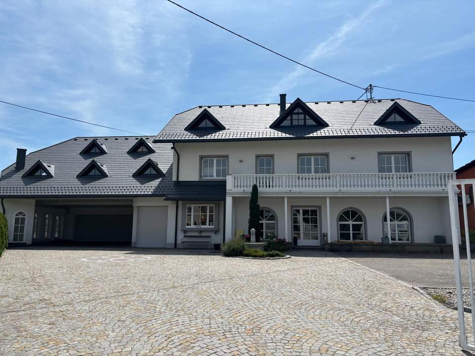 Mietwohnung mit Terrasse, Garten und Pool