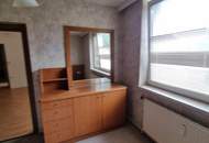 3-Zimmerwohung im obersten Stock - Erstbezug nach Sanierung - unbefristeter Mietvertrag