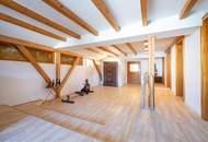 Großzügiges Haus mit Entwicklungspotenzial, Hallenbad, Wellness und Bergblick