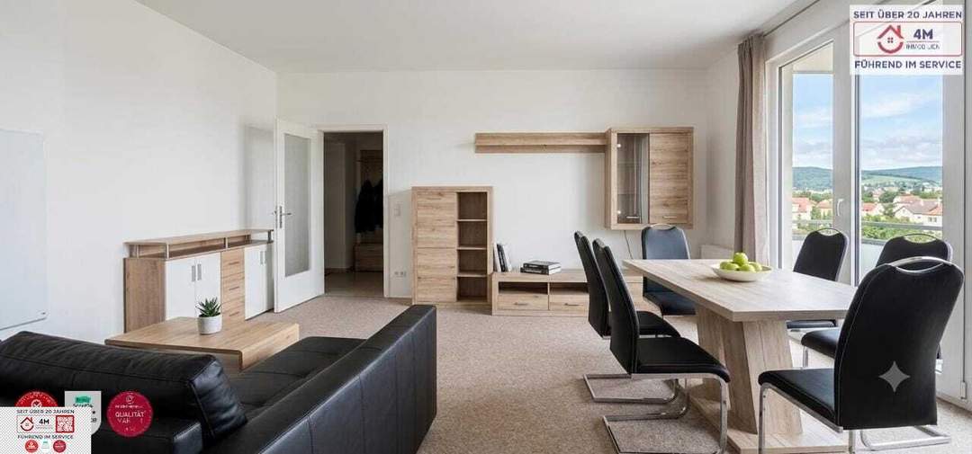 Modernisierte Top-2-Zimmer-Wohnung mit Fernblick & Loggia
