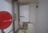 TRAUMHAFTES MIETHAUS FÜR EIN BIS ZWEI PERSONEN IN HERRLICHER, RUHIGER WOHNLAGE FÜR GARTEN- UND NATURLIEBHABER MIT ALTBAUMBESTAND IM NAHBEREICH VON WIEN