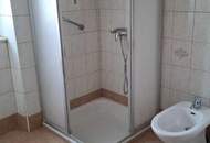 Stilvolles Wohn-Bauernhaus mit Nebengebäuden und Grüngarten!