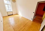 Entzückende Altbauwohnung mit Sanierungsbedarf! Balkon optional möglich! Grüner Innenhof + Ruhelage + Schönes Altbauhaus! Jetzt selbst gestalten und einziehen!