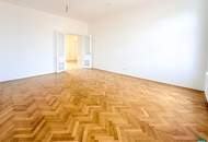 Erstbezug nach Sanierung: Traumhafter 4-Zimmer-Altbau mit moderner Ausstattung