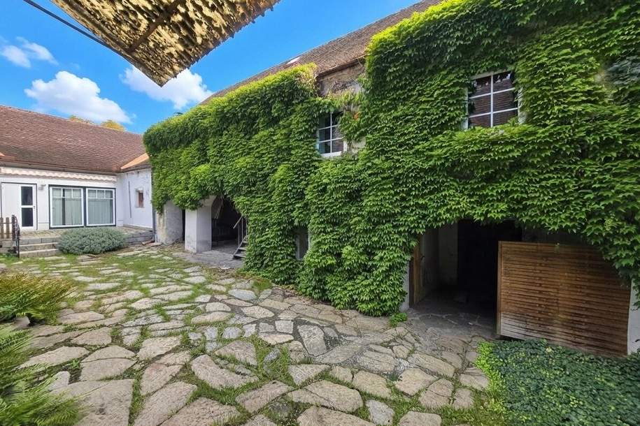 Ehemalige Schmiede mit 2 Wohneinheiten, Innenhof, Garage & vielseitigen Nebenflächen in Retz, Haus-kauf, 249.000,€, 2070 Hollabrunn