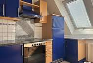 Herrliche Dachgeschosswohnung mit Weitblick! Autoabstellplatz inklusive!