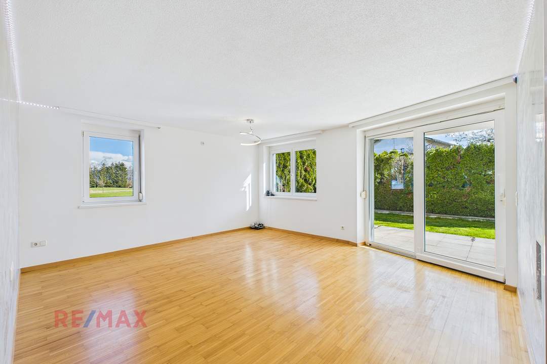 Lichtdurchflutete 3-Zimmer-Wohnung mit großzügigem Garten in Lustenau