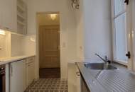 Hofruhelage: nettes Erdgeschoß-Single-Apartment im Herzen der Josefstadt!