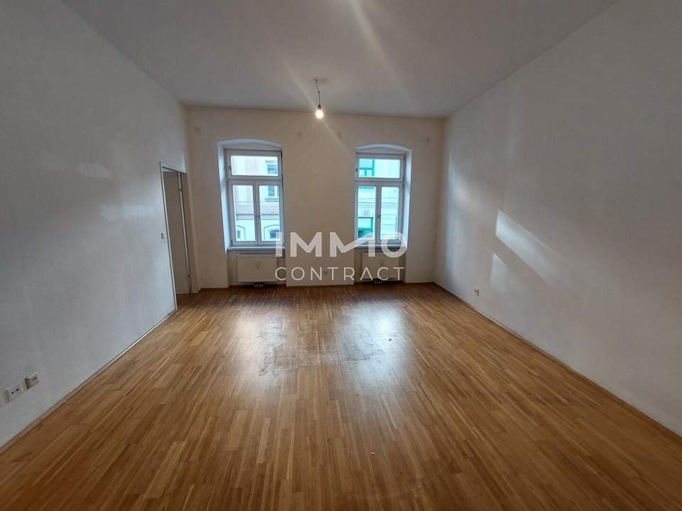 BITTE KEINE ANRUFE , NUR SCHRIFTLICHE ANFRAGEN ! Nette 2 Zimmer- Wohnung in der Guldengasse