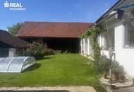 sREAL- LANDLEBEN MIT CHARAKTER - Historisches Bauernhaus mit Scheune, Backstube, Pool und 1.296 m² Grund