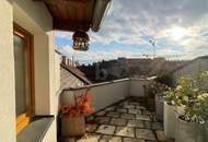 STILVOLLER DACHGESCHOSSHIT MIT BALKON