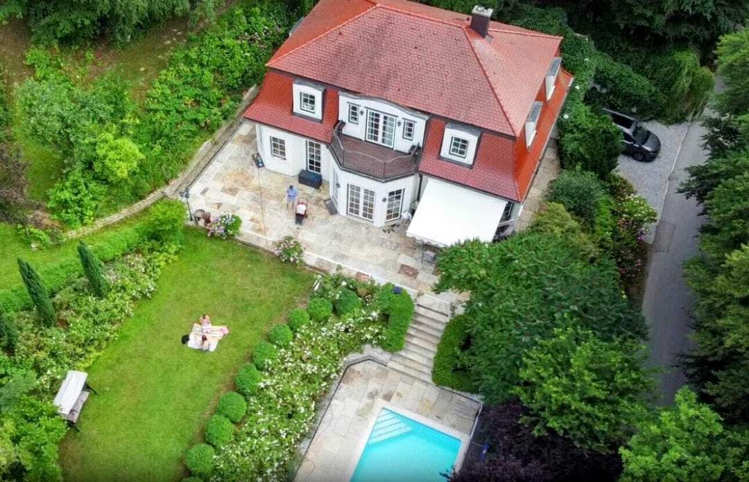 Wunderschöne Villa mit Pool und weitläufigem Grundstück, Nähe Pressbaum