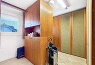 Gepflegtes Einfamilienhaus mit schönem Garten in Schnellbahnnähe