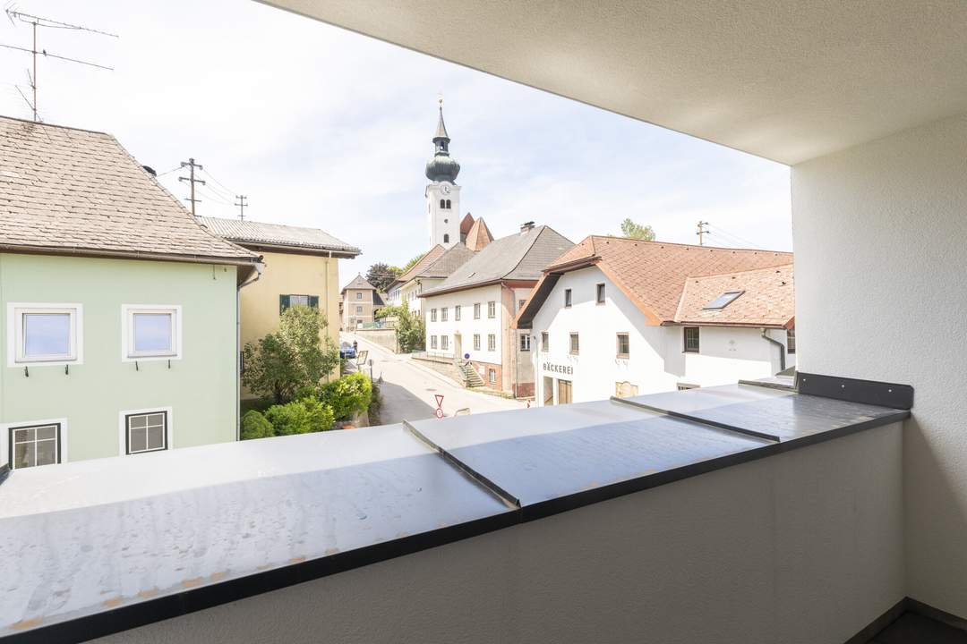 Erstbezug-Dachgeschosswohnung – TG-Stellplatz inklusive