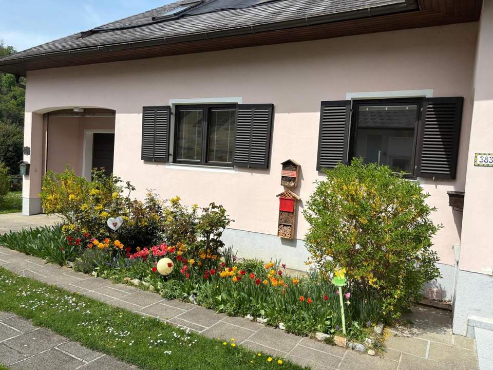 Wunderschönes Landhaus mit tollem Ausblick und Pool