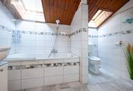 Blick in die Berge: 3 Zimmer-Dachgeschoss-Wohnung mit Balkon