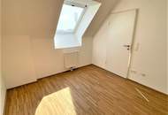 WASAGASSE, sonniges 92 m2 Dachgeschoß mit 6 m2 Balkon, 3 Zimmer, Wohnküche, 2 Bäder, Parketten, Fernblick