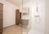 Barrierefreie Gartenwohnung mit DAN-Küche, Terrasse, Pool und zwei Parkplätzen in sonniger Ruhelage!