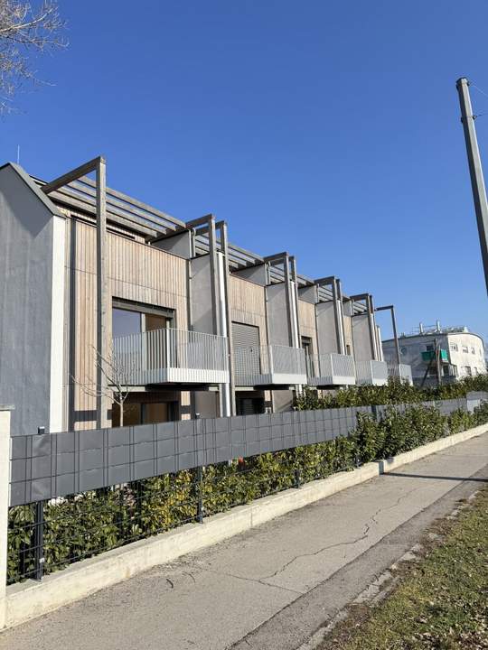 Modernes Einfamilienhaus mit Garten und Terrasse in Ruhelage – stilvolles Wohnen im 22. Bezirk