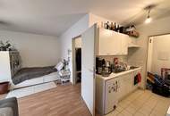 1180! Entzückende Garçonnière mit Balkon in toller Lage! Unbefristet vermietet!