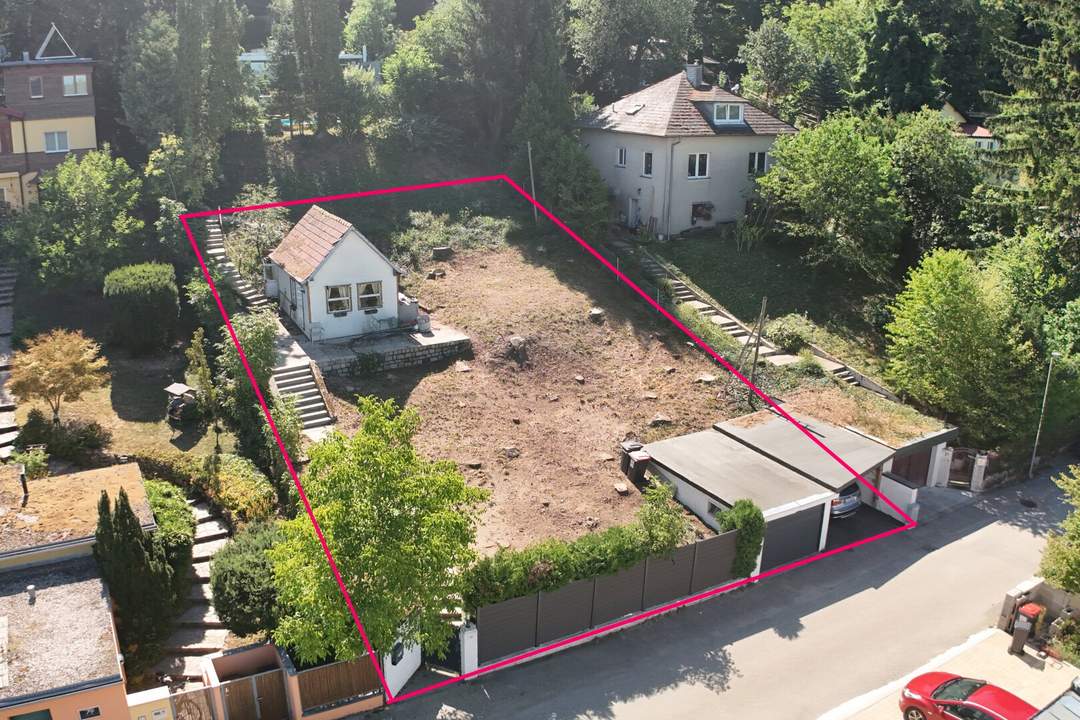 Attraktives Grundstück mit Abbruchhäuschen in idyllischer Heimbautal-Lage