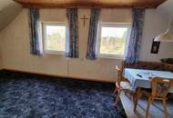 Sonnige 3 Zimmer Dachgeschosswohnung in traumhafter Lage