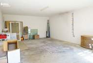 3 Wohneinheiten und ein Geschäftslokal mit vielen Lagerräumen auf 4.499m² Grund im Bauland Mischgebiet!