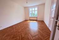 Generalsanierte 151m2, 5 Zimmer in Villenetage mit Gartenanteil und Parkplatz