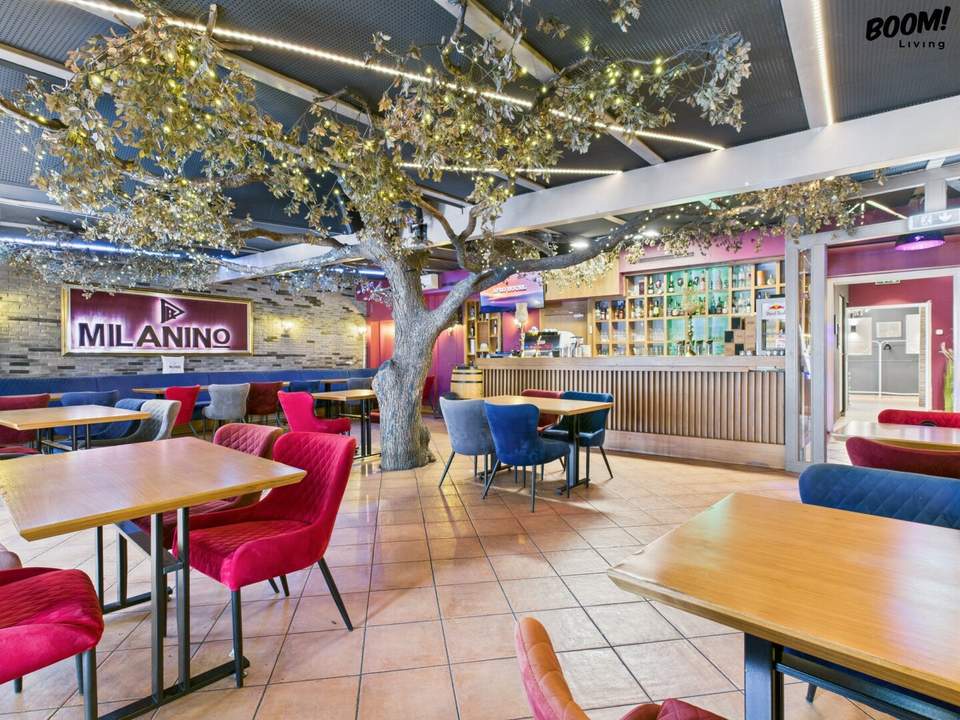 Attraktives Geschäftslokal in 1110 Wien: 1337m², Garten &amp; Kleinhaus für 4.100€/Monat!