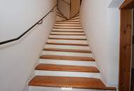 Wohnhaus mit uneinsehbarem großen Garten im Zentrum von Kilb