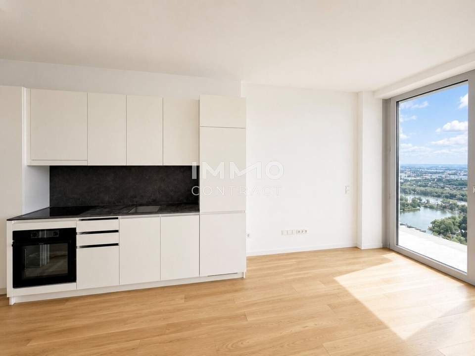 Above Vienna: 36. Floor Living - DC2 Tower: U1 Donauinsel