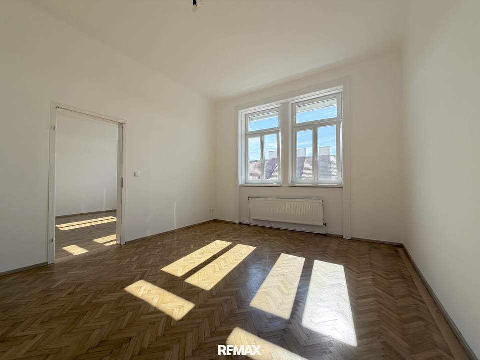 Helle 3-Zimmer-Altbauwohnung