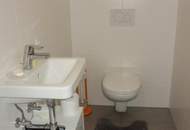 St. Leonhard: Sehr schöne 2-Zimmer-Wohnung mit Balkon und Tiefgaragenplatz