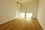 ERSTBEZUG, AUGARTEN-NÄHE, klimatisiertes 44 m2 Dachgeschoss, 2 Zimmer, Komplettküche, Duschbad, Parketten, Brigittenauer Lände