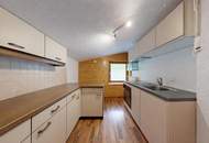 Geräumige 2,5-Zimmer-Wohnung mit KFZ-AP und Balkon!