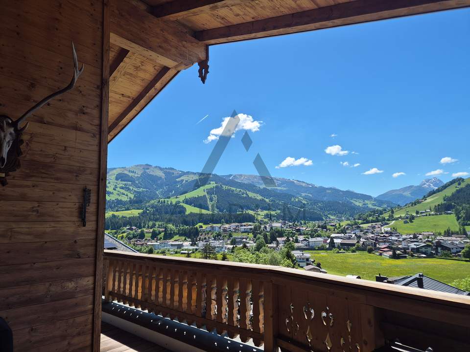 Dachgeschoss-Maisonette in sonniger Panoramalage
